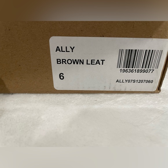 Steve Madden Ally Brown Leather Knee-High Heeled Boots Sz 6 BNWB - Picture 9 of 9